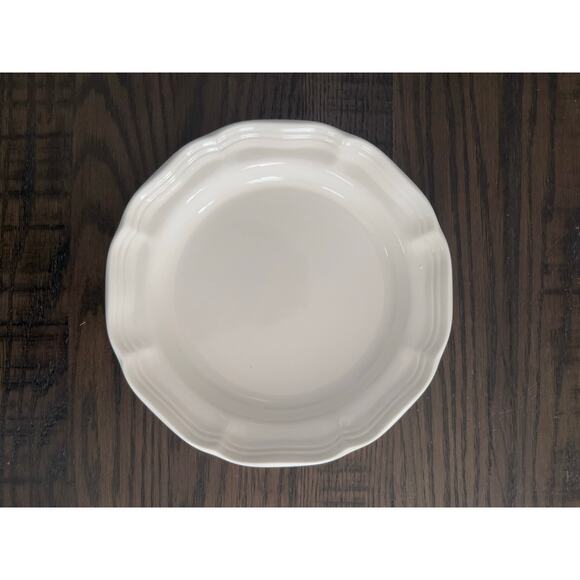 Mikasa French Countryside F9000 8” Salad Plates – Set of 6 - White ( set 2) - Picture 5 of 8